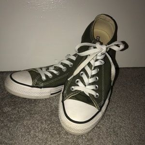 Converse Low Tops - Army/Olive Green